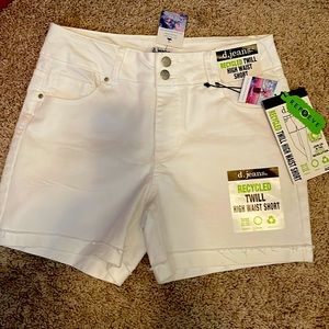 White High Wasted Shorts